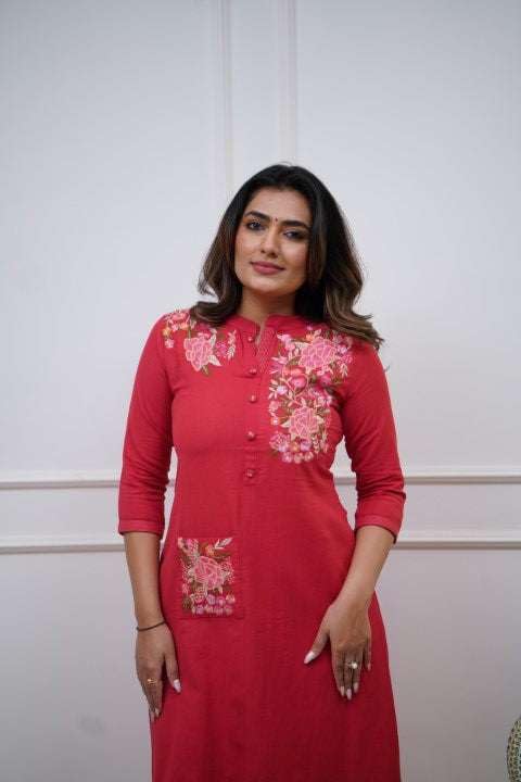 Women's Cotton Printed Straight Kurti With Pant