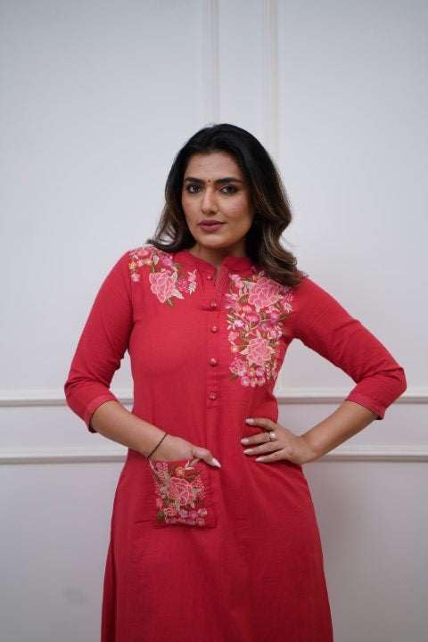 Women's Cotton Printed Straight Kurti With Pant