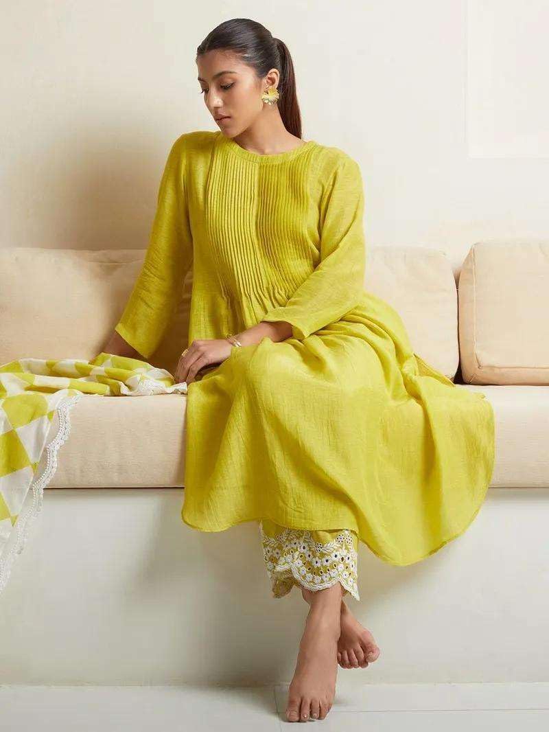 Women's Cotton Printed Line Flared Straight Kurti with Palazzo and Dupatta (Parrot Green)