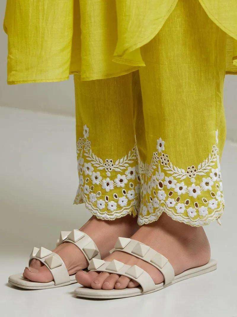 Women's Cotton Printed Line Flared Straight Kurti with Palazzo and Dupatta (Parrot Green)