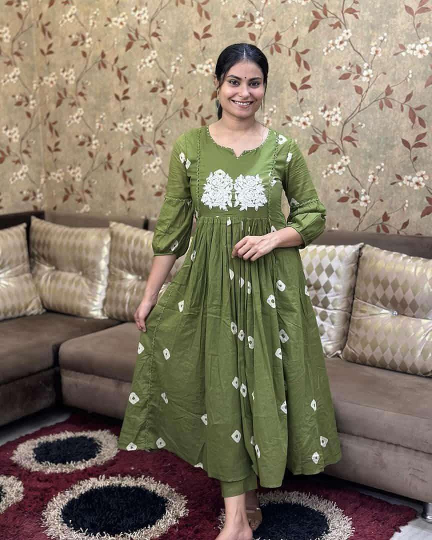 Women's Cotton Printed Long Anarkali Kurti With Pant