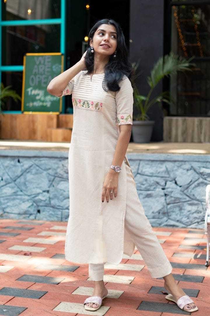Women's Cotton Floral Printed Straight Kurti with Palazzo (White)