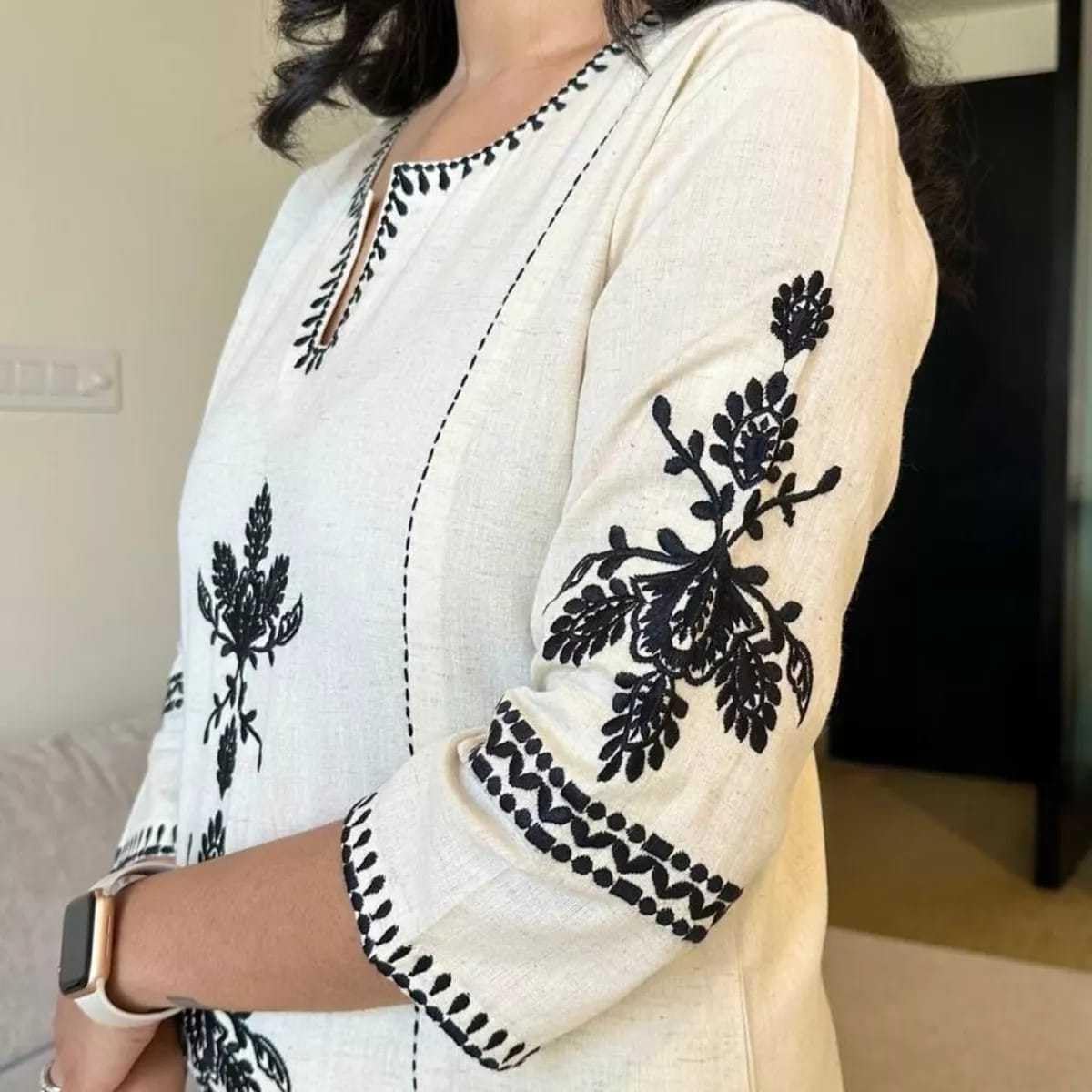 Women's Cotton Embroidered Straight Kurta with Palazzo (White)