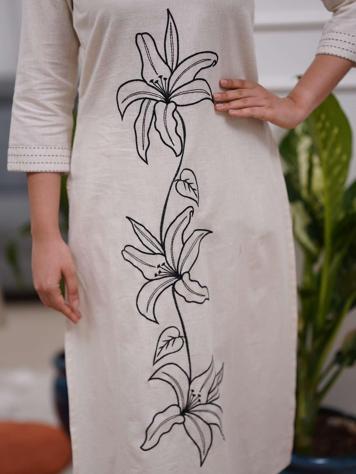 Women's Cotton Printed Straight kurti With Relaxed fit Pant