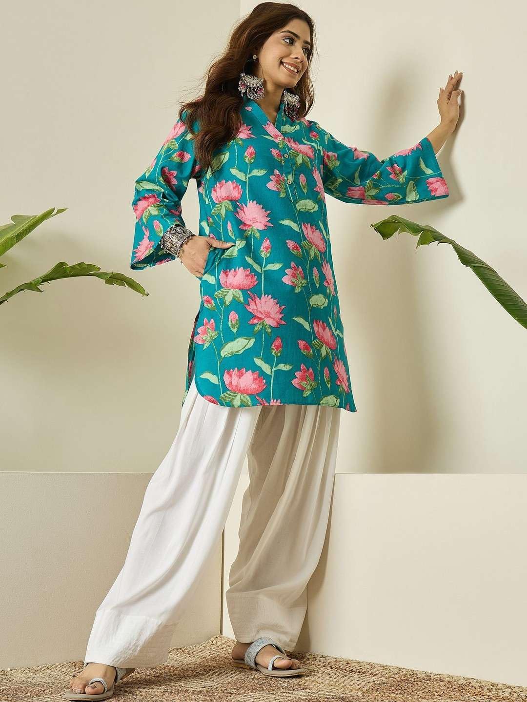 Women's Cotton floral printed straight comfort fit kurti with Farshi Salwar perfect for everyday
