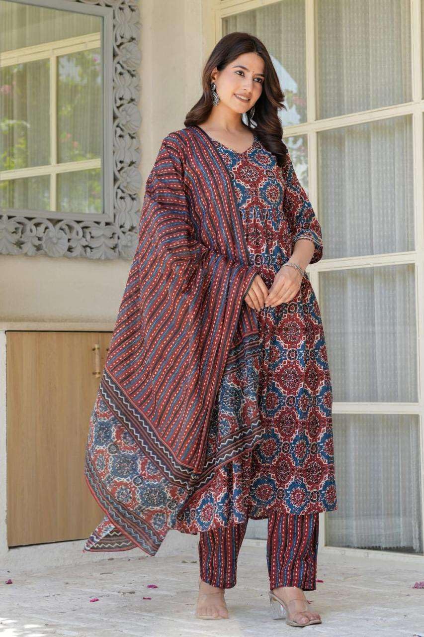 Women's Cotton Printed Straight Kurti With Pant And Dupatta Set (Rust Red)
