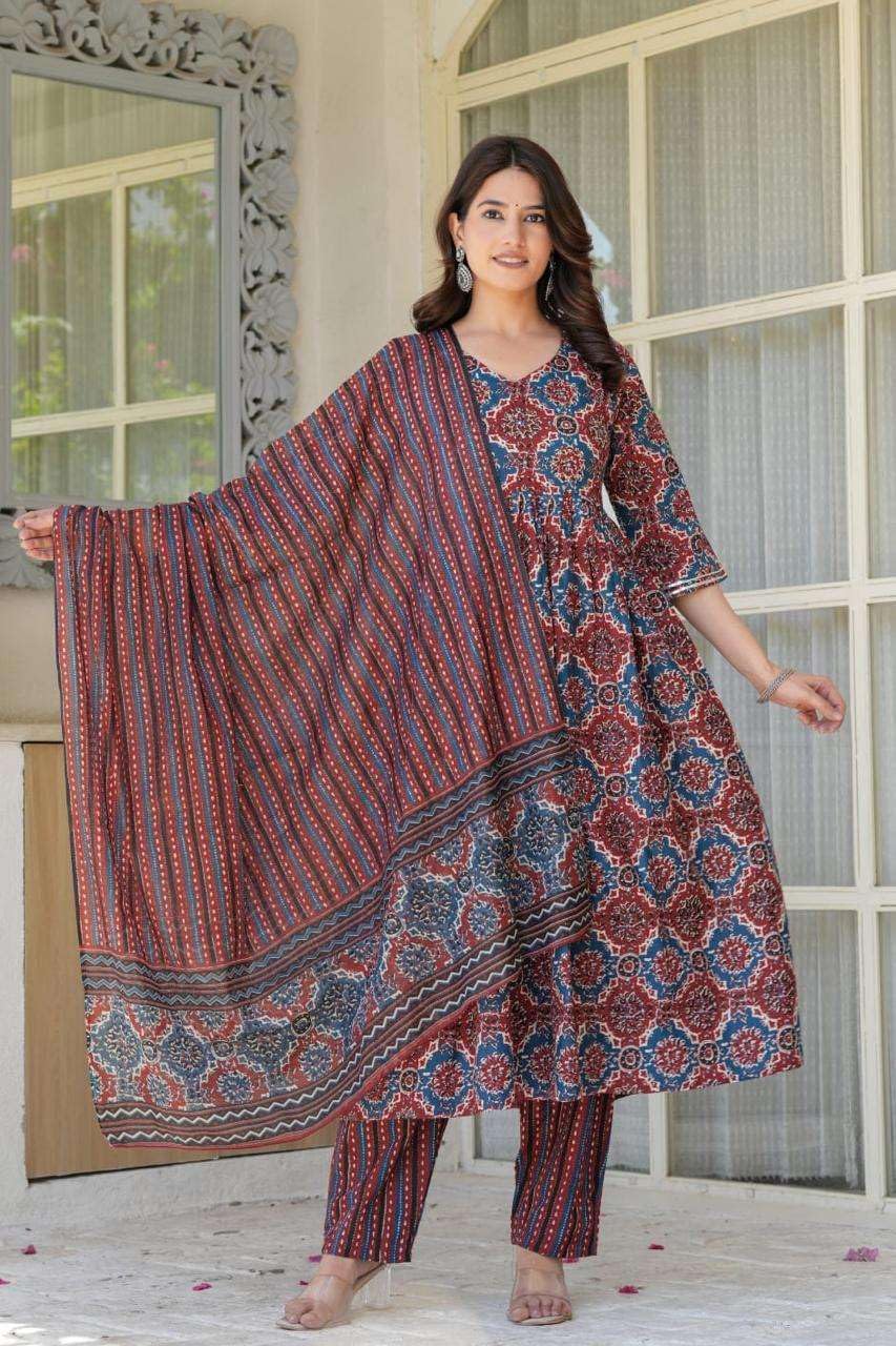 Women's Cotton Printed Straight Kurti With Pant And Dupatta Set (Rust Red)
